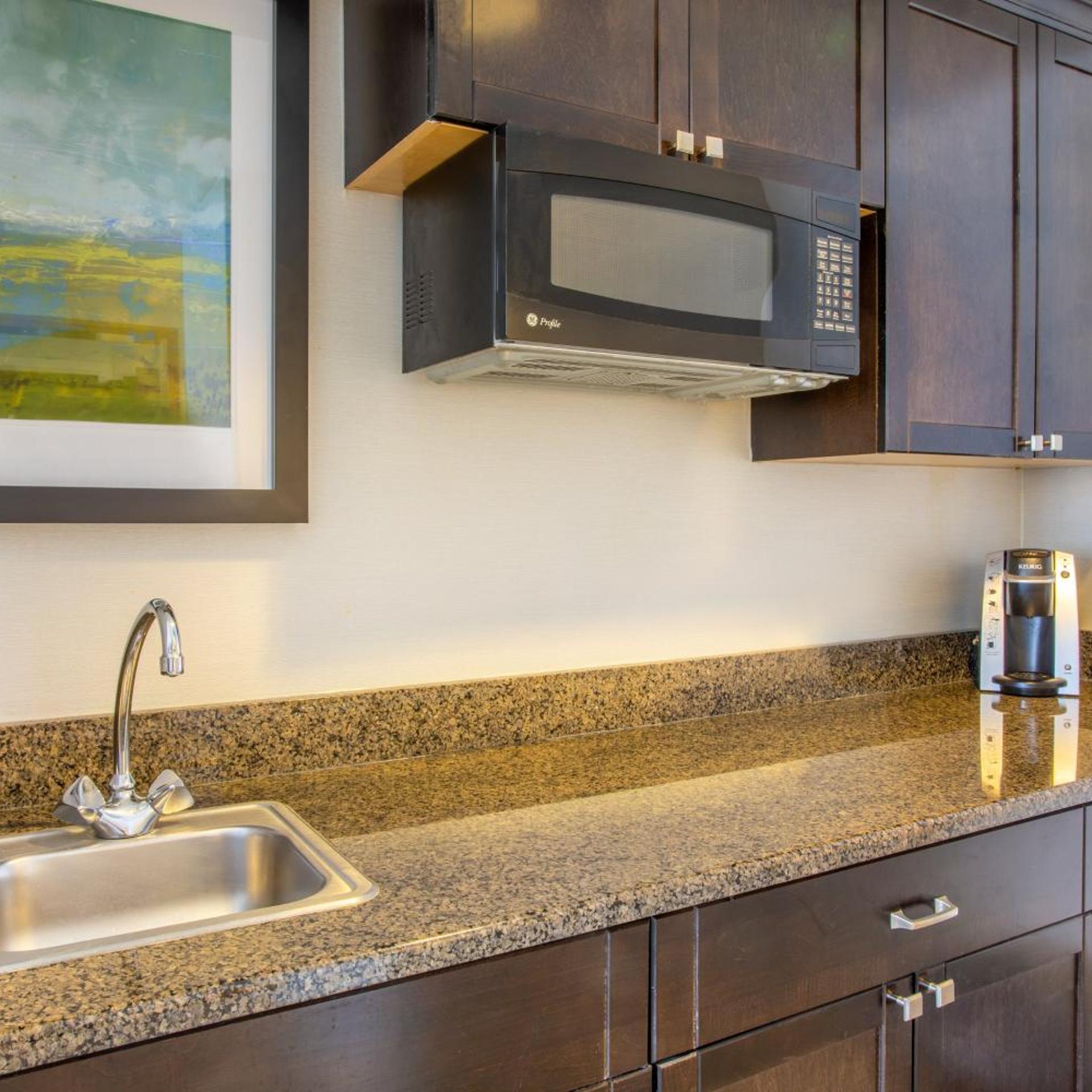 holiday inn and suites parsippany fairfield by ihg