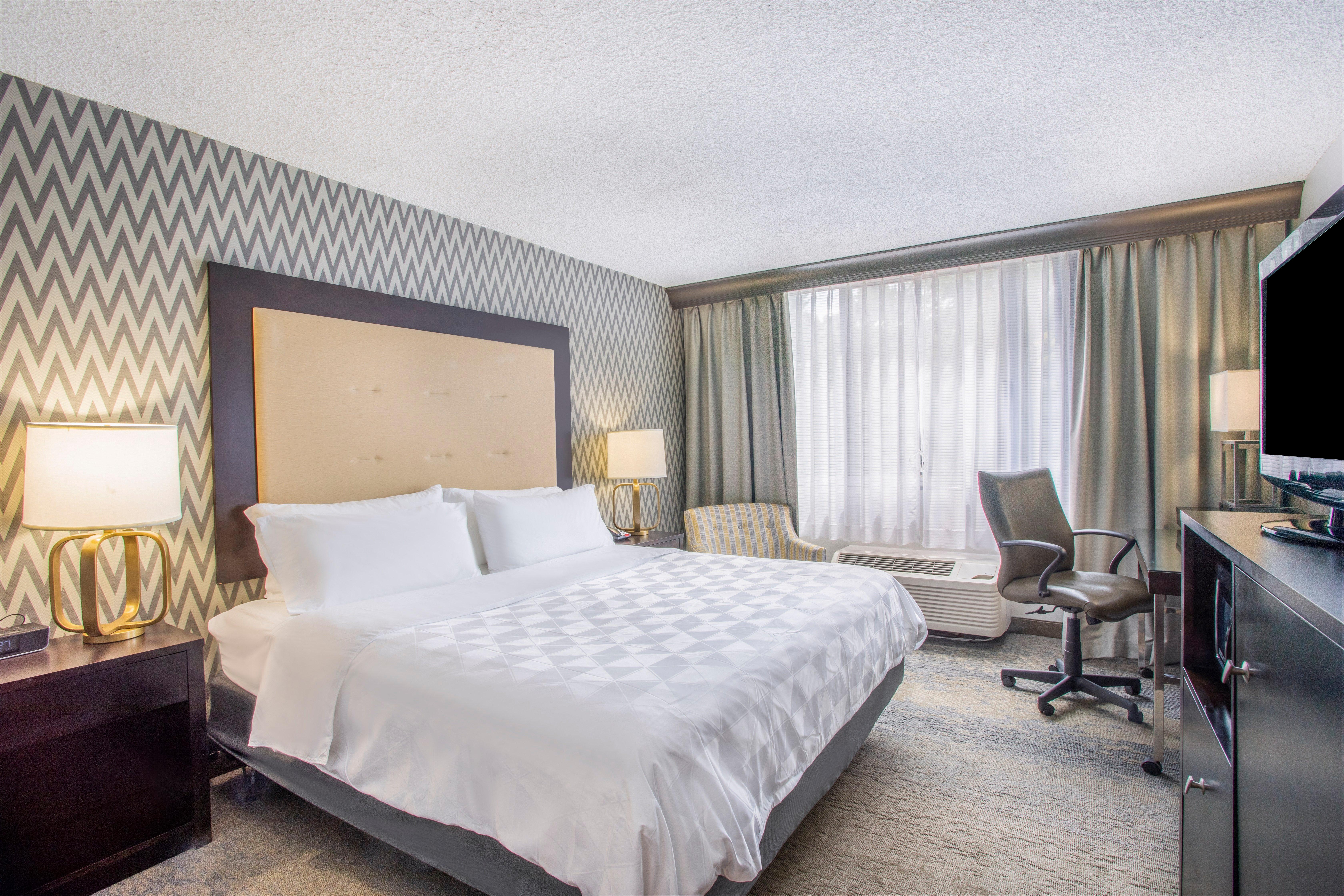 holiday inn and suites parsippany fairfield by ihg