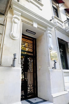 maestro address hotel