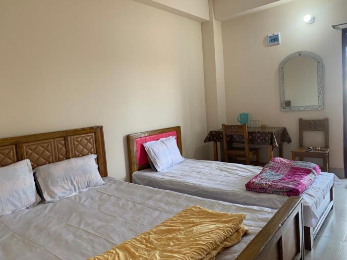 hotel grand brothers