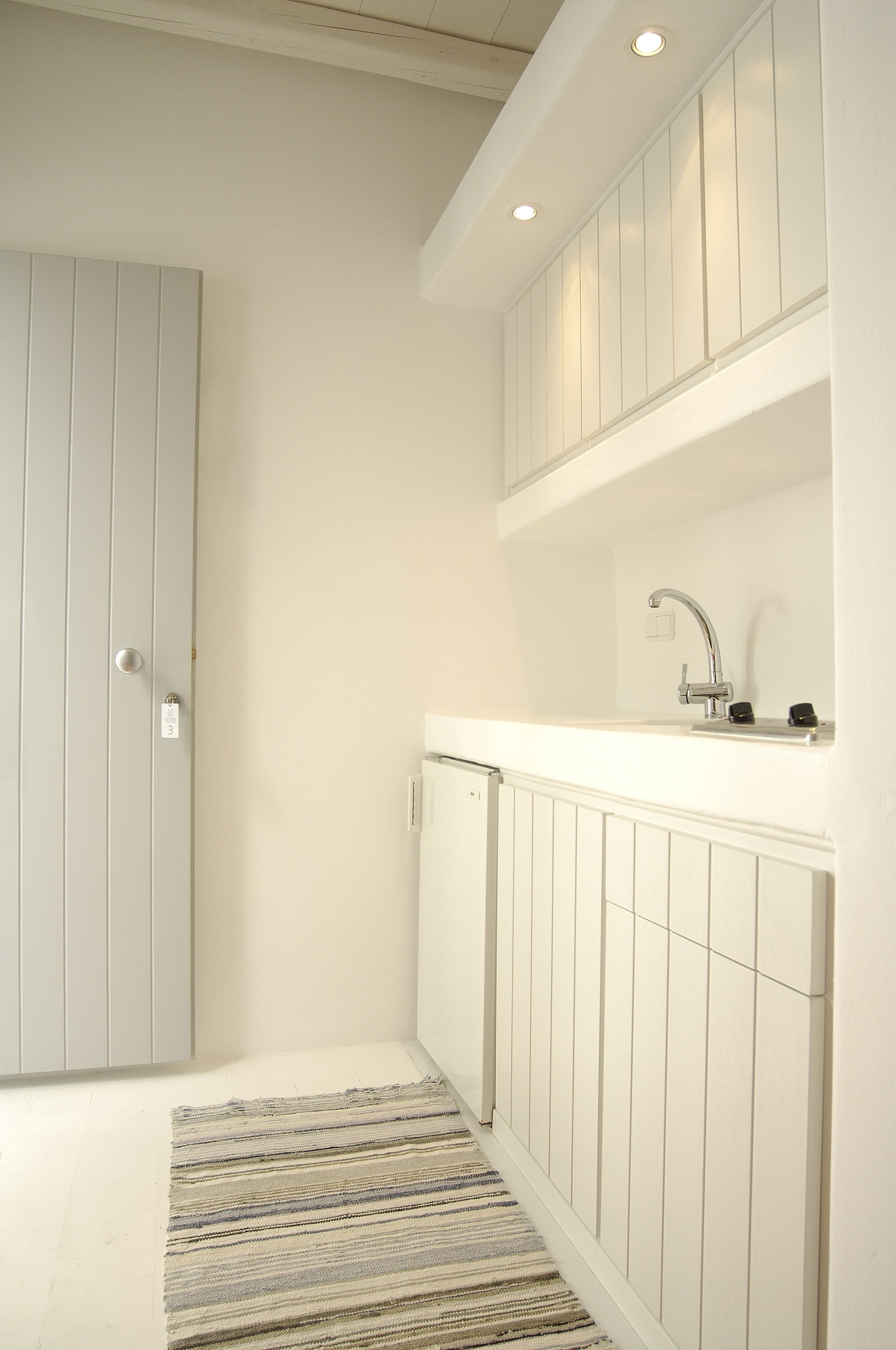 kapetan tasos suites