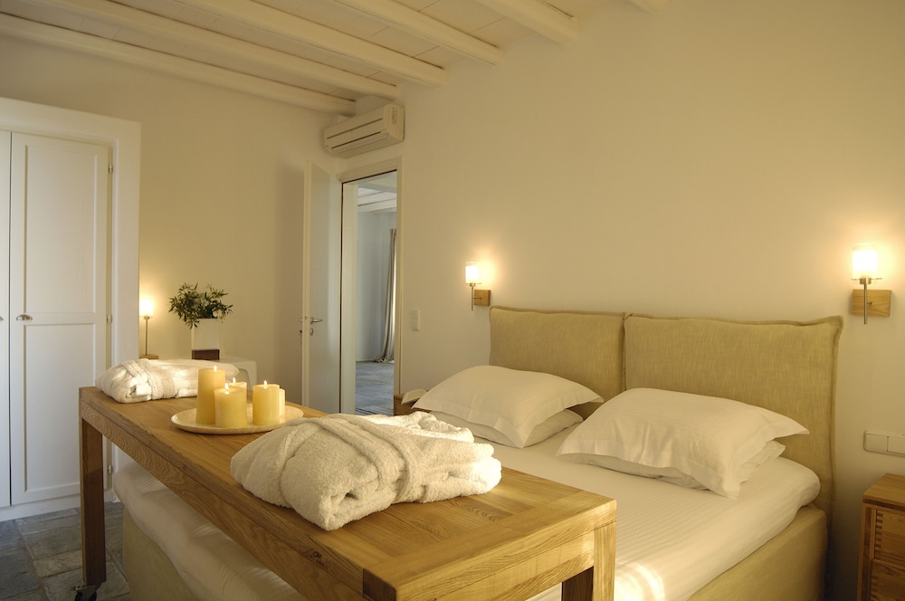 kapetan tasos suites