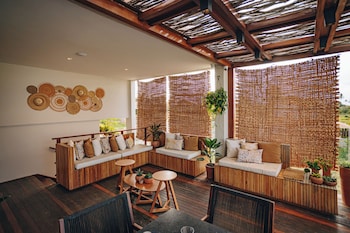 vila mistral