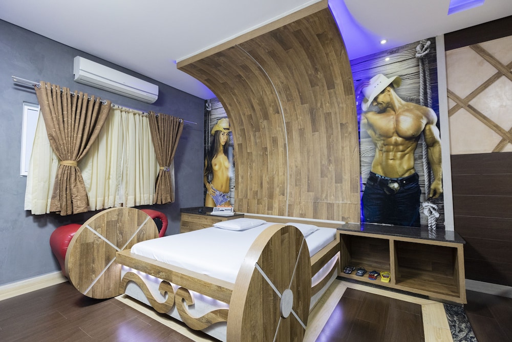troia motel