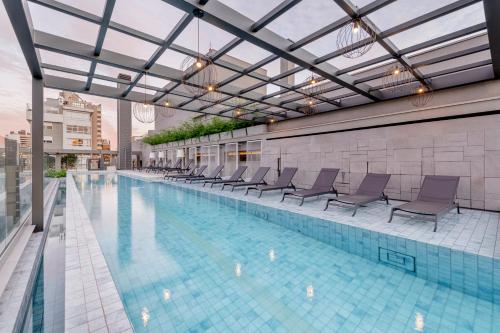 charlie the arch moinhos