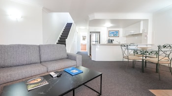 burleigh on the beach holiday apartments