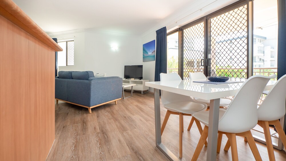 burleigh on the beach holiday apartments