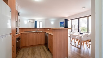 burleigh on the beach holiday apartments