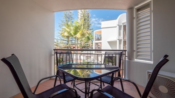 burleigh on the beach holiday apartments