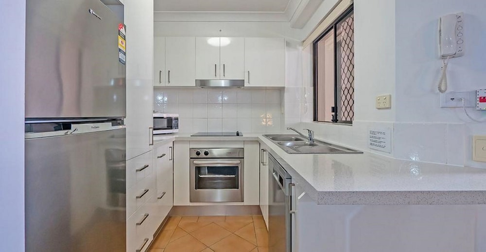 burleigh on the beach holiday apartments