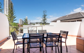 burleigh on the beach holiday apartments