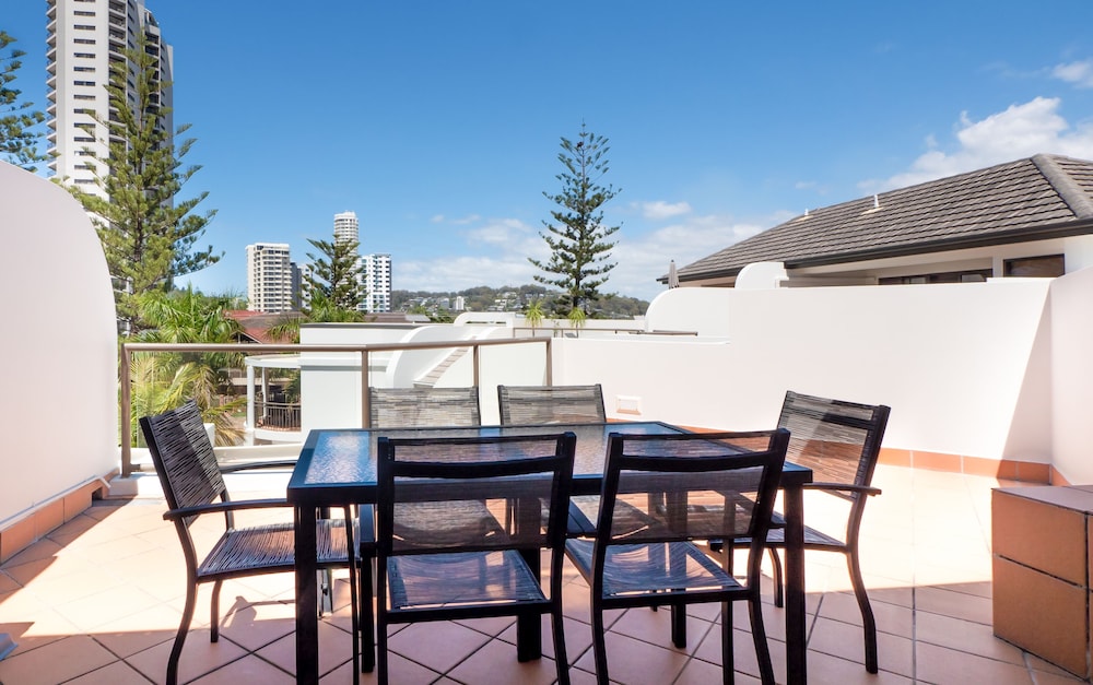 burleigh on the beach holiday apartments