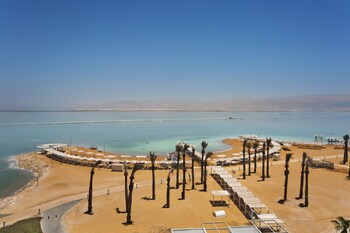 herbert samuel hod dead sea hotel