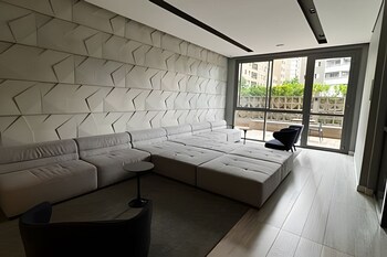 studio comfort ao lado do metro moema