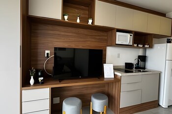 studio comfort ao lado do metro moema