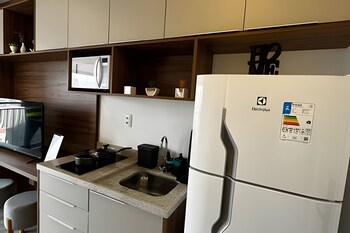 studio comfort ao lado do metro moema