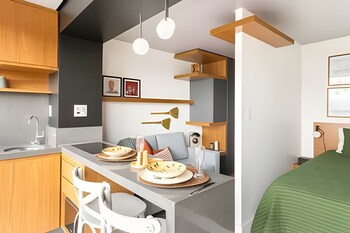 studio comfort ao lado do metro moema