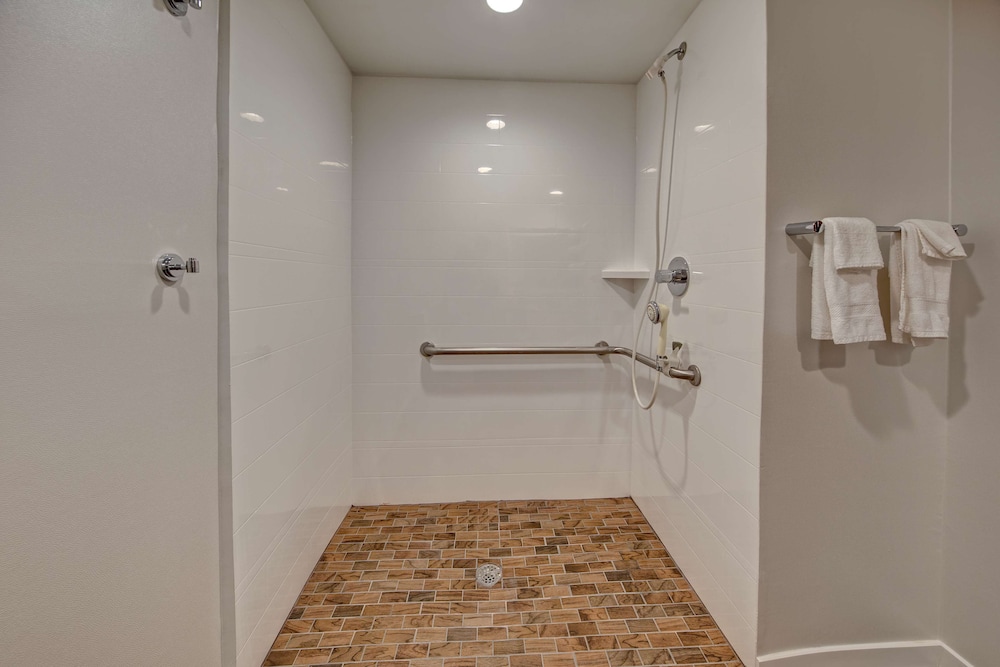 hampton inn by hilton concord kannapolis