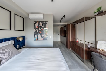 Charlie On The Parc Ibirapuera,,3 star