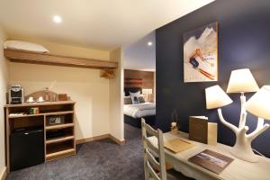 chalet hotel la mainaz restaurant and resort the originals collection