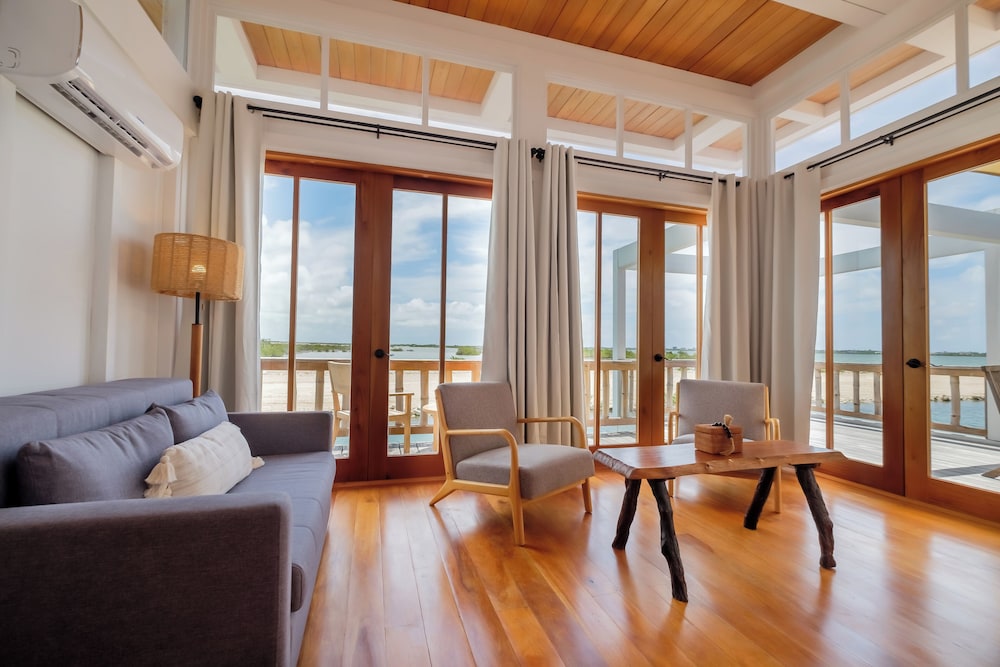 aruna resort and villas