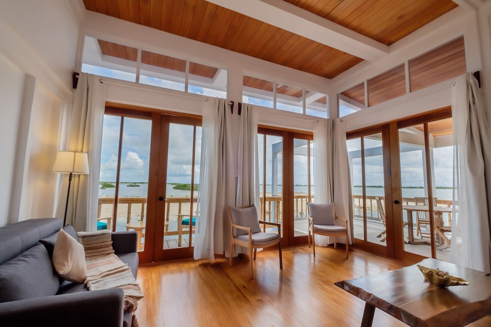 aruna resort and villas