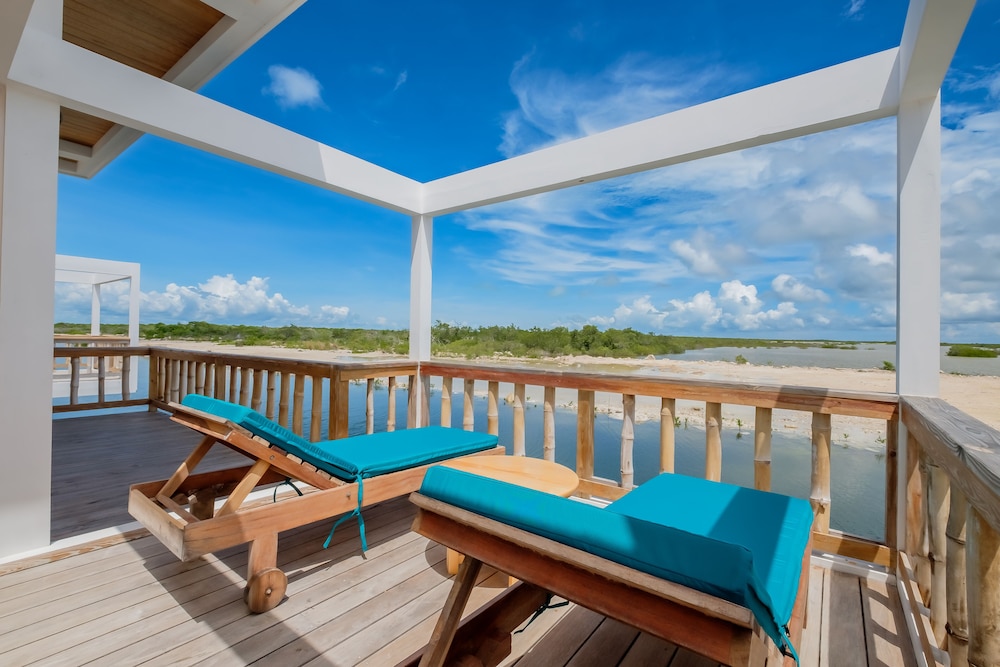 aruna resort and villas