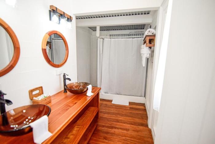 aruna resort and villas