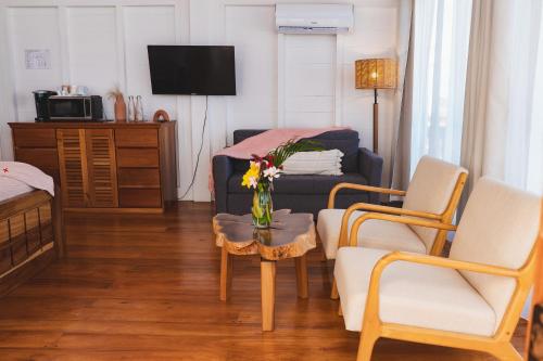 aruna resort and villas