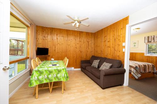 fiddlers green country cottages