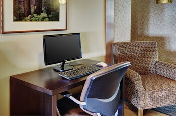 Lakeview Inns & Suites - Brandon,Shilo>>Brandon,3 star