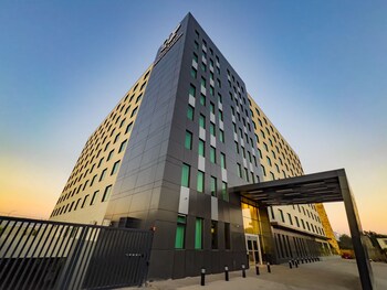 hotel diego de almagro pudahuel aerop