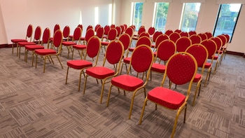 hotel diego de almagro pudahuel aerop