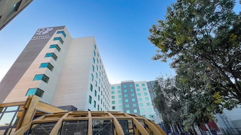 hotel diego de almagro pudahuel aerop