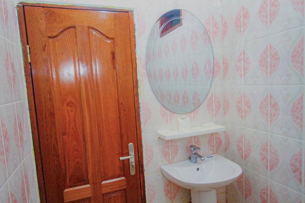 satellite dream hotel