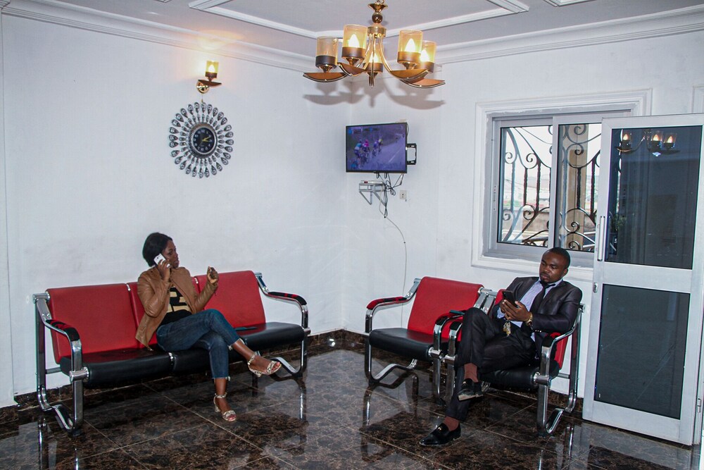 satellite dream hotel