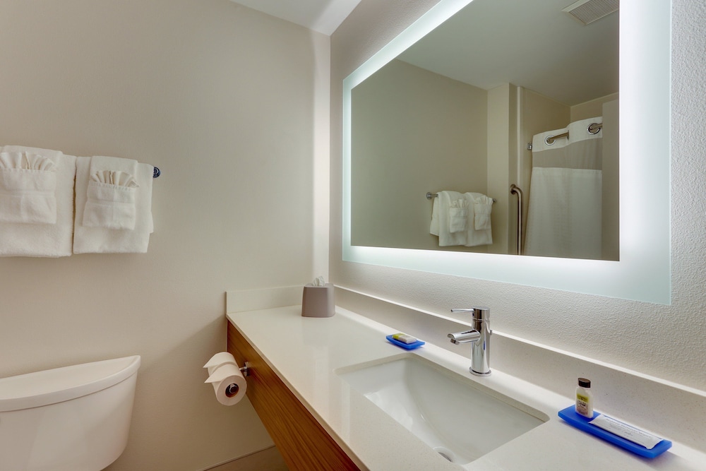 holiday inn express cincinnati north monroe by ihg