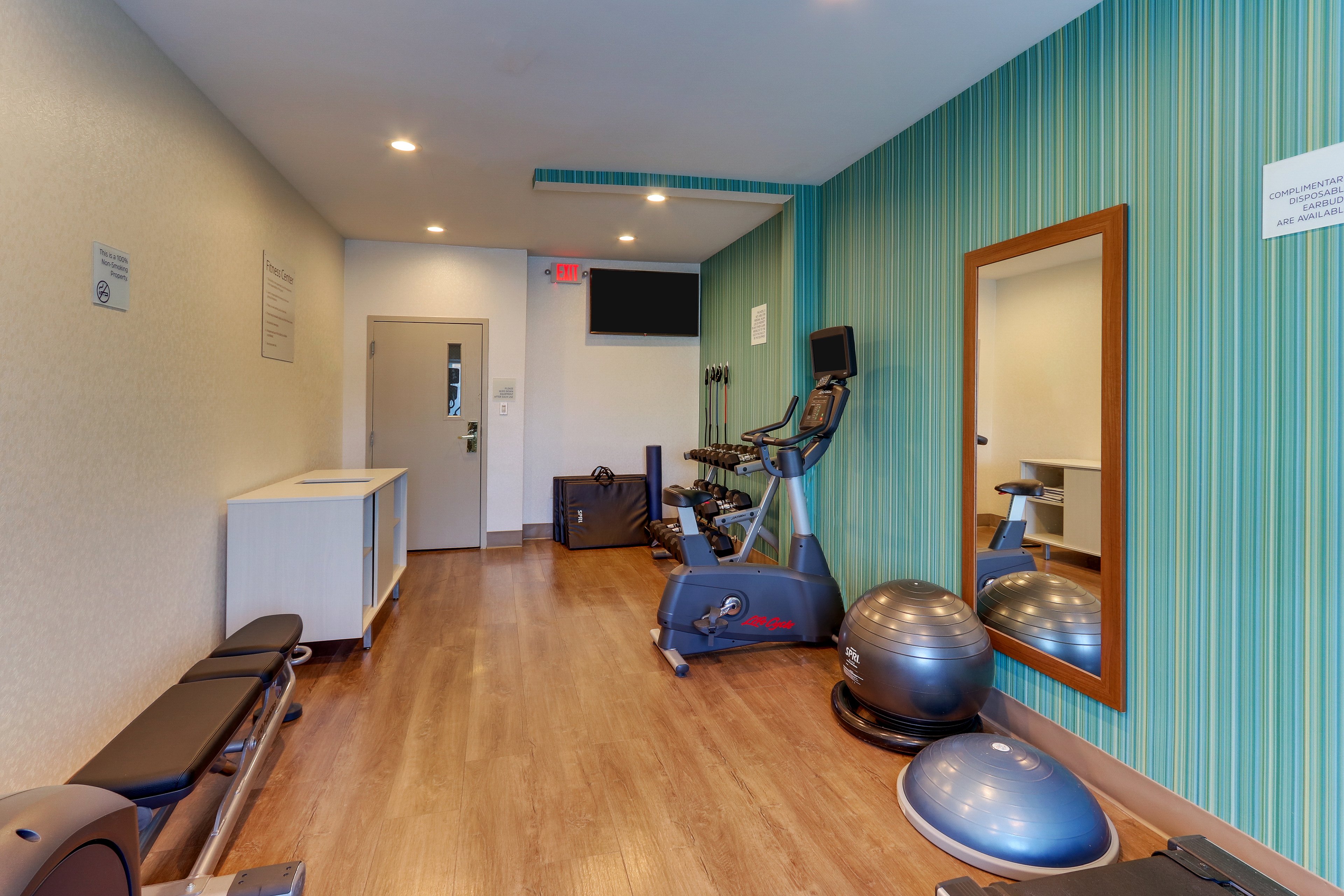 holiday inn express cincinnati north monroe by ihg