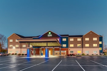Holiday Inn Express Cincinnati North - Monroe By Ihg,Dayton>>Cincinnati,3 star