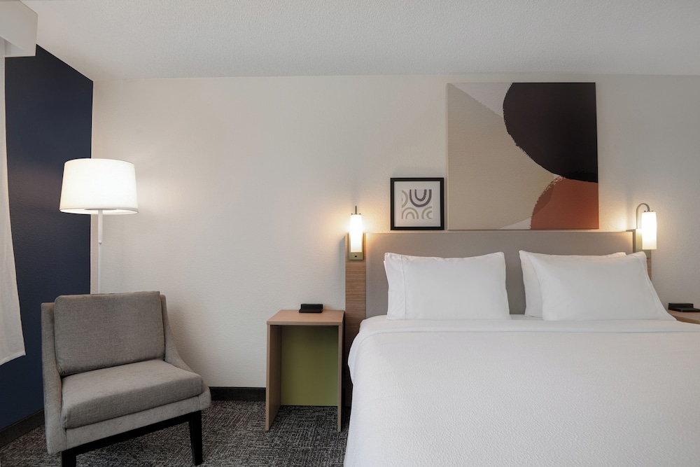 spark by hilton summerville