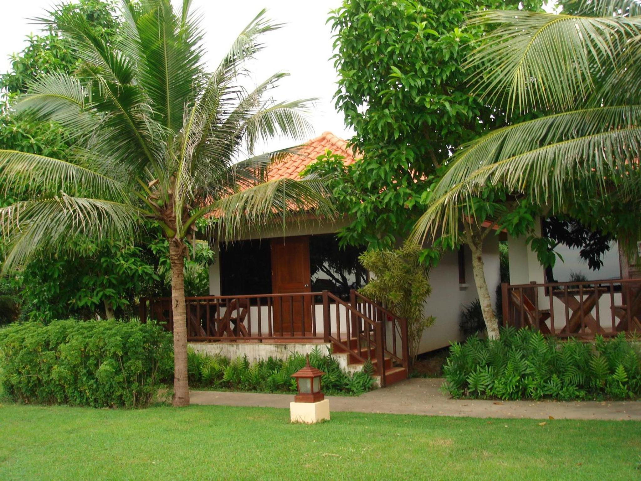sailom resort bangsaphan