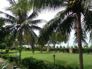sailom resort bangsaphan
