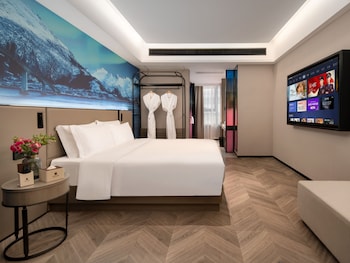 echerm hotel wuyangcun metro station