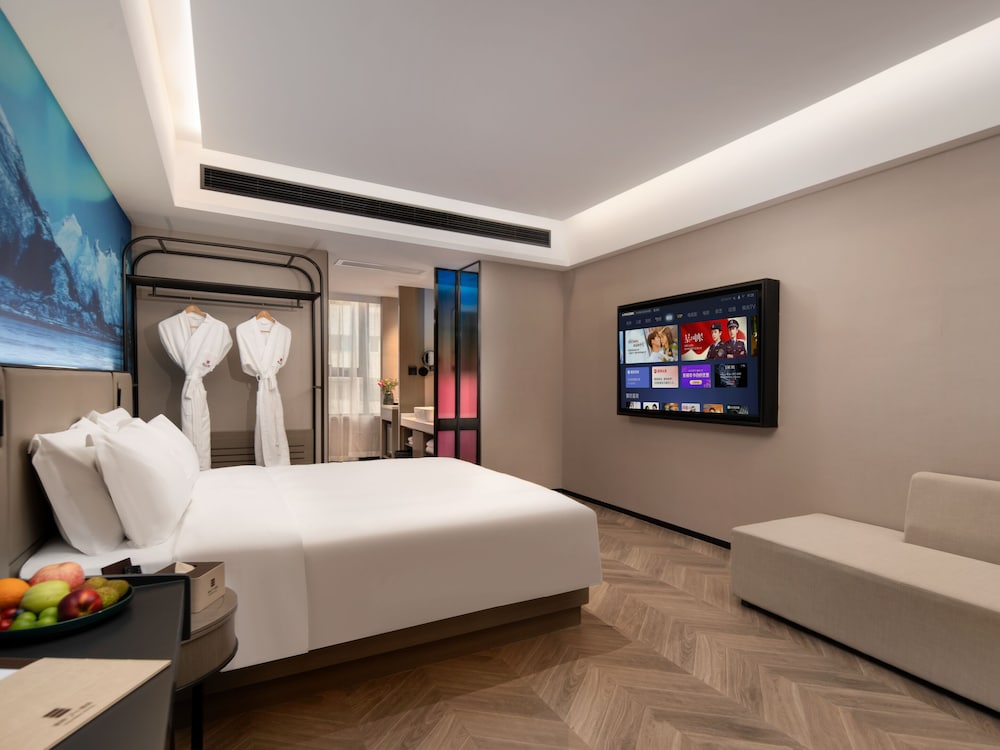 echerm hotel wuyangcun metro station