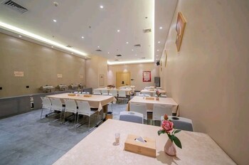 dingwang hotel chencun metro station