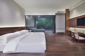 riverside wing hotel guilin