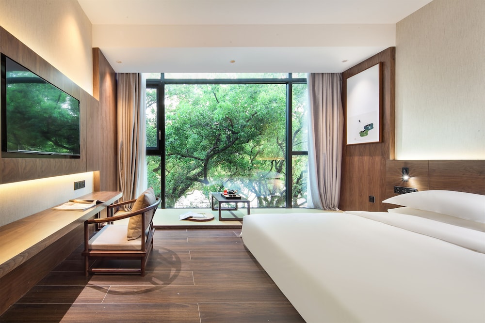 riverside wing hotel guilin