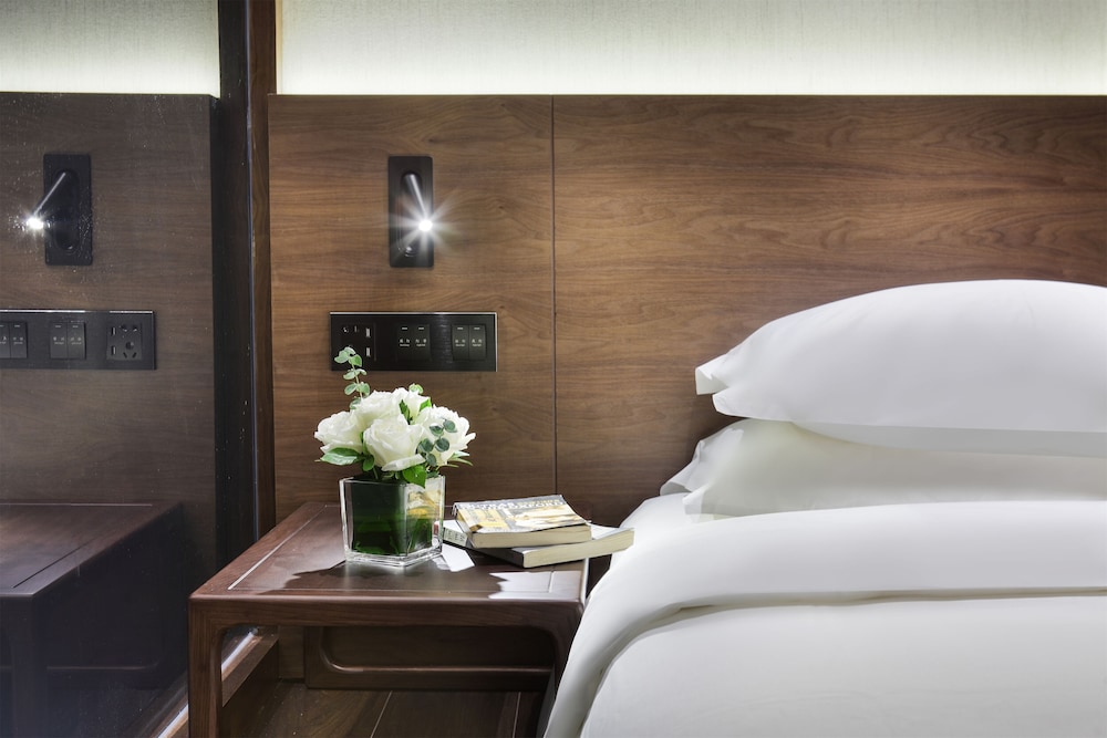 riverside wing hotel guilin