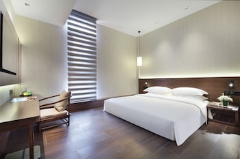 riverside wing hotel guilin