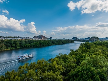 riverside wing hotel guilin
